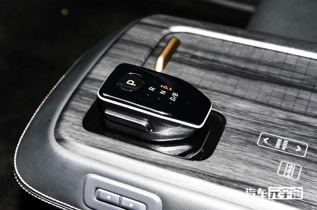 日产全新SUV五天后上市！比奇骏、逍客都漂亮，内饰超惊艳