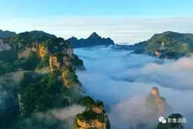 是谁用摄影发现了张家界？图片