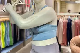 消解身材焦虑，从有肚腩的假人模特开始图片