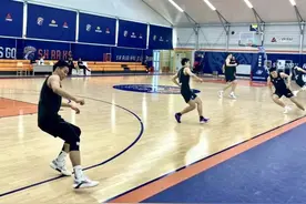 上海男篮顺利完成新赛季CBA体测，季前赛将先后和山西福建过招图片