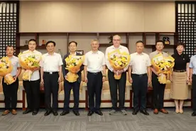 「晚报教育」引进全职院士3名，嘉兴学院快速构建良好人才生态图片