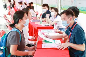 毕业生求职看过来 阳光就业 广州高薪好岗揽人才图片