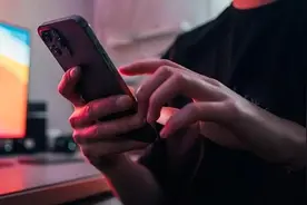 多个App现充值话费骗局 如何堵住消费陷阱？图片