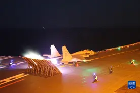 十年一舰——写在中国海军辽宁舰入列10周年之际图片