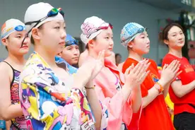 “泳”往直前 郑州这家小学把游泳课上成了“必选课”图片