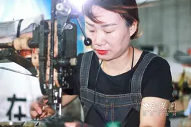 逐梦“中部鞋都”打造“阳新鞋匠”劳务品牌系列报道”③阳新鞋厂那些“技术顶流”们图片