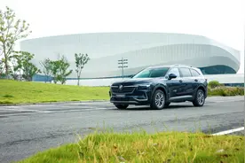 名副其实 试驾2022款别克昂科威Plus 652T五座四驱豪华版图片