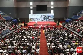 开学第一课｜江苏第二师范学院党委书记王仁雷：作为师范院校的学生，要勇担强国使命图片