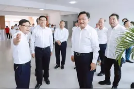 推动松江基础教育高质量发展，华二松江创新引领打造“四个校园”图片