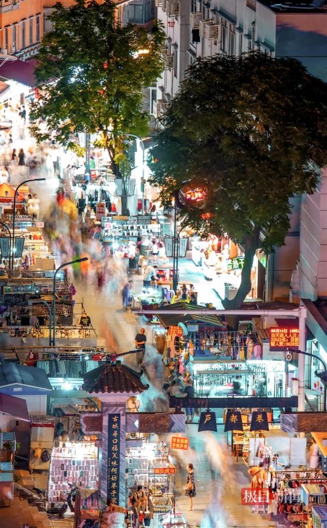 武汉一网红街区加装百余台新设备，这样分解费用绝了