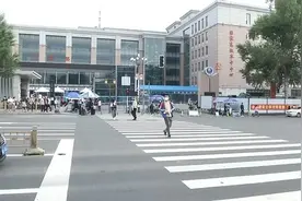 吉大一院人行过街通道最新消息图片