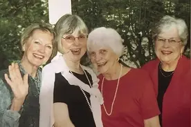 美国一家4姐妹总年龄超389岁，创新世界纪录，最小妹妹93岁图片