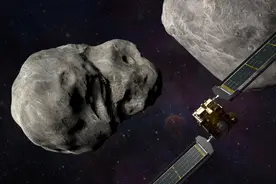 主动防御！人类航天器首次深空奔袭撞击小行星图片