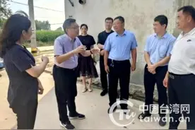 台大教授苑举正山东寻根：希望母亲在天之灵能够知道国家的进步，社会的祥和图片