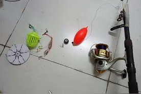 抛竿浮钓鲢鳙防缠绕线组制作，看看是怎么做到的图片