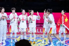 中国女篮名宿宋晓波：为队伍表现感到骄傲，应脚踏实地抓住机遇图片