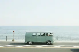 【每日听首粤语歌】邓丽君《漫步人生路》首屈一指的经典之作！图片