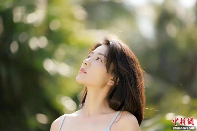 有聊｜梁洁：从“甜宠小白花”，到“人狠话不多”