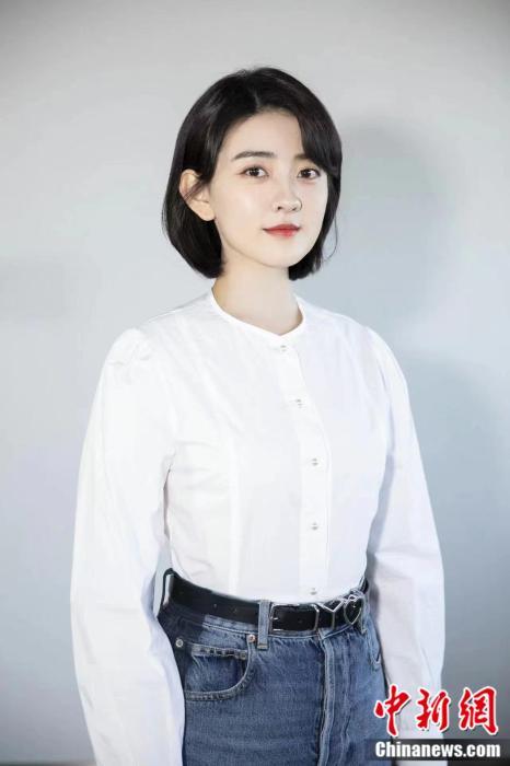 有聊｜梁洁：从“甜宠小白花”，到“人狠话不多”