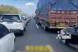 男子开特斯拉返乡电量耗尽，加价2000元叫拖车！“里程焦虑”怎么破？图片