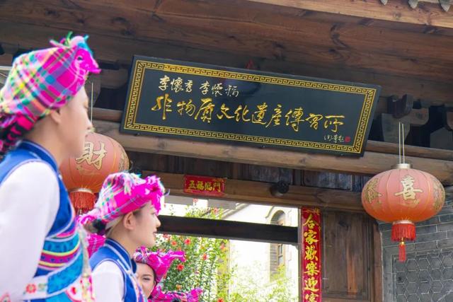 ������չ�ݡ����׹�𳵡�����ɫ��ʳ......ʯ�������˷��죡