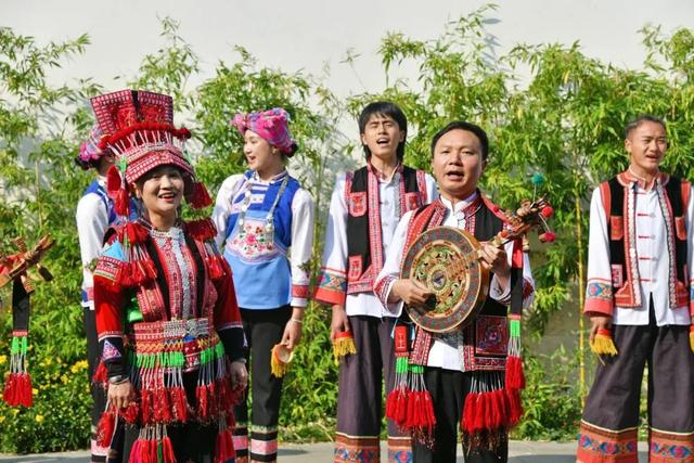 ������չ�ݡ����׹�𳵡�����ɫ��ʳ......ʯ�������˷��죡