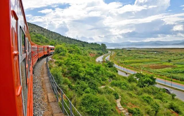 ������չ�ݡ����׹�𳵡�����ɫ��ʳ......ʯ�������˷��죡