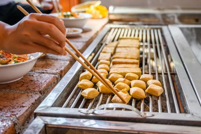 ������չ�ݡ����׹�𳵡�����ɫ��ʳ......ʯ�������˷��죡