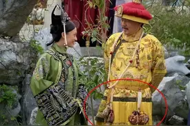 《甄嬛传》皇帝身上为什么挂那么多香囊？图片