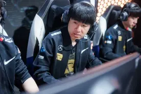 RNG顺利晋级，LPL四队会师小组赛图片