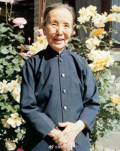 那年今日丨冰心诞辰122年