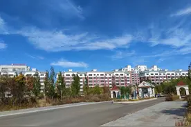 国庆黄金周实探一北方县城楼市：开发商不搞优惠促销，二手房最低单价仅2000元图片