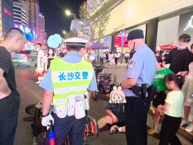 这个国庆节,这些故事让人温暖又感动｜节日我在岗