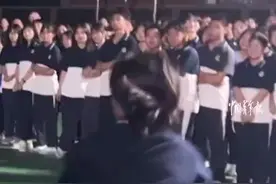 厉害！高二女生球场单挑霸场20分钟图片