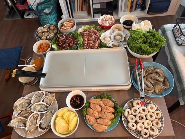 OMG��Ů�����ǵļ��ھŹ���¶Ӫ����