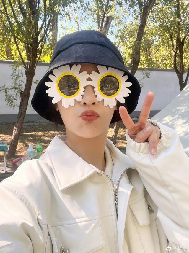 OMG��Ů�����ǵļ��ھŹ���¶Ӫ����