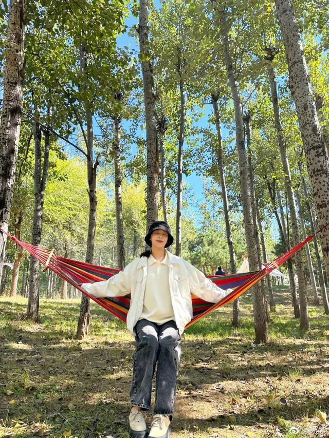 OMG��Ů�����ǵļ��ھŹ���¶Ӫ����