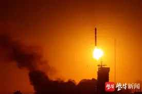 专家解读“夸父一号”：国际上首次在一颗近地卫星上同时观测太阳的“一磁两暴”图片