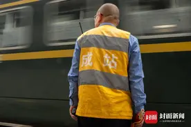 再见成都站 他们眼中的不舍与期待 | 图集图片