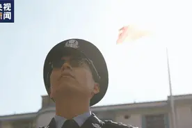 左眼矫正视力0.07，他却毅然戴上墨镜归队图片