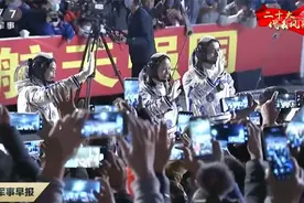 二十大代表风采 | 航天员王亚平：为祖国出征太空图片