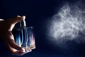 喷香水的6个小技巧，快看看你喷对了没图片