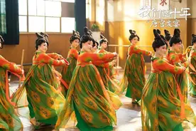 《我们这十年》之《唐宫夜宴》，看“爆款舞蹈”背后的困与窘图片