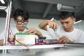 00后在整顿职场？报告显示超七成受访者权益受损时坚决说不图片