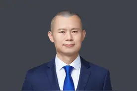 中国飞鹤副总裁陈晓东：国产奶粉的高品质逆袭 | 高管访谈图片