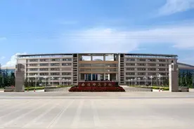 以第一作者单位在Nature同时发3篇论文，这所西部地方高校有何秘诀图片