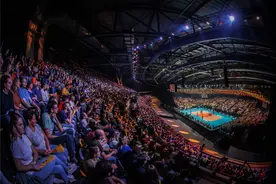 世锦赛落幕 中国女排今日回国图片