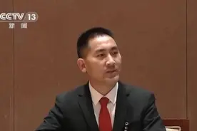 曾千里背母上大学感动无数人！现在，又有人问起他......图片