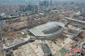 广州白云火车站建设稳步推进图片