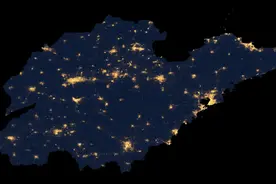 灯火里的山东这十年！50万米高空瞰齐鲁夜景，光影璀璨宛若星河图片
